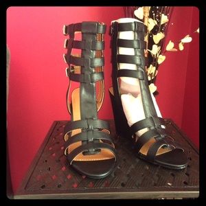 Qupid black gladiator wedges