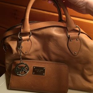 Michael Kors brown bag