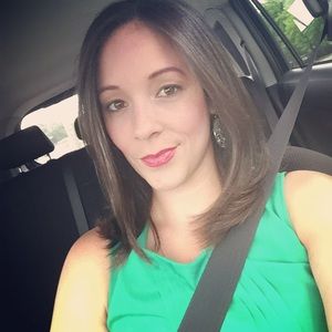 Meet your Posher, Amarilis