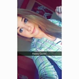 Meet your Posher, Kayla