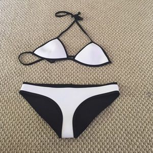Chloe Triangl Bikini!
