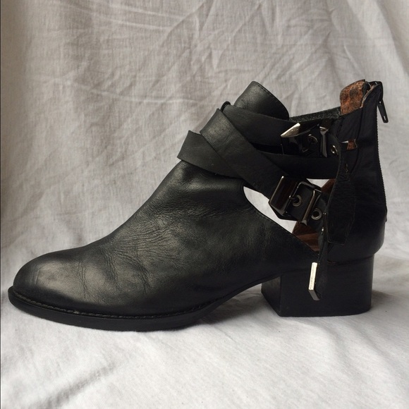 Jeffrey Campbell Everly cut-out bootie