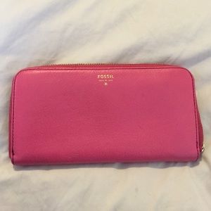 Fossil pink zipper wallet