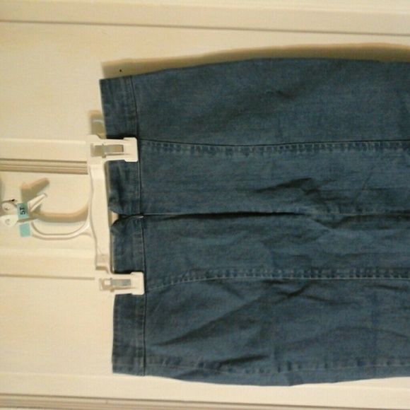 Skirt - Picture 2 of 2