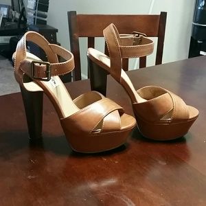 ON HOLD FOR @TIFFINE