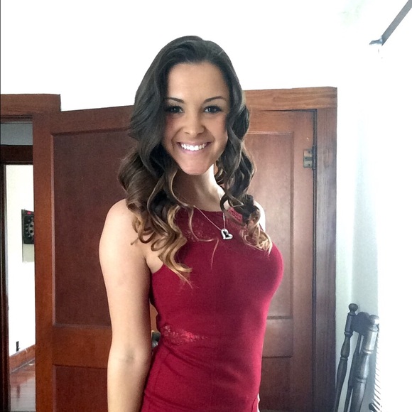 Meet your Posher, Brooke - Picture 3 of 4