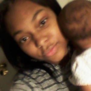 Meet your Posher, Tia