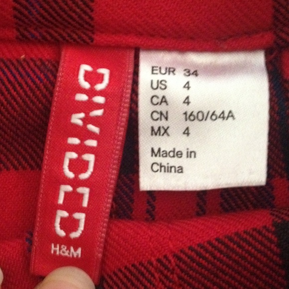 SOLD Plaid Schoolgirl Skirt H&M - Picture 2 of 2