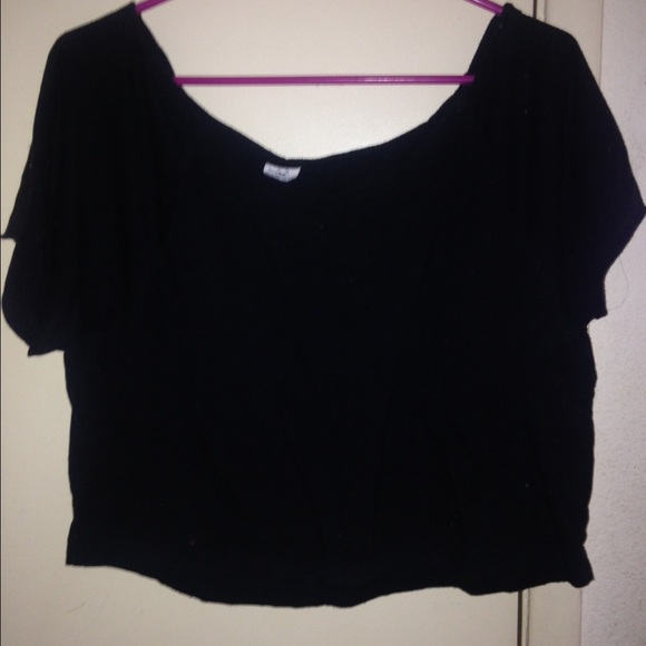 flowy crop top