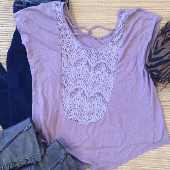 ⚡️ BOGO ⚡️  Top With Lace Back