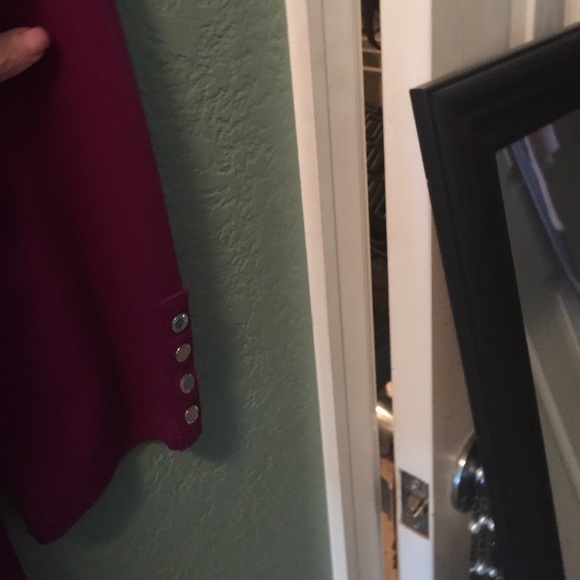 Top - Picture 3 of 4