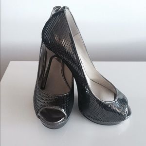 Michael Kors Glitter Pump