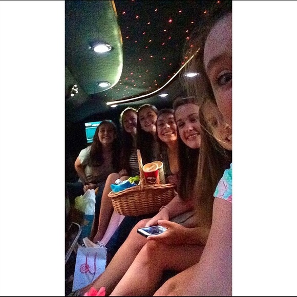 Meet your Posher, Lia