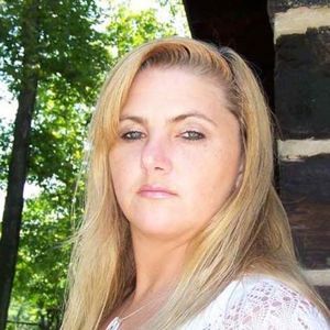 Meet your Posher, Nina