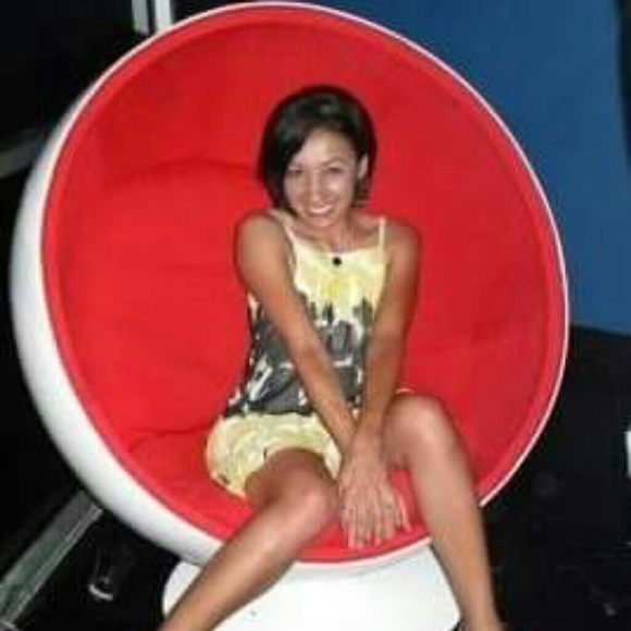 Meet your Posher, Annette