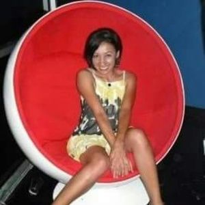 Meet your Posher, Annette