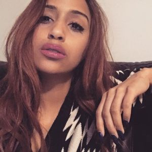 Meet your Posher, Jenipher