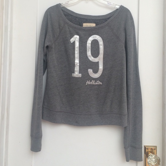 Hollister sweater