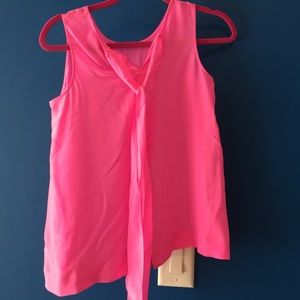 MadeWell Hot pink tank with v neck and a tie