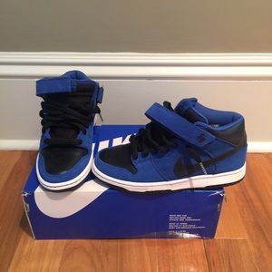 Nike SB mids
