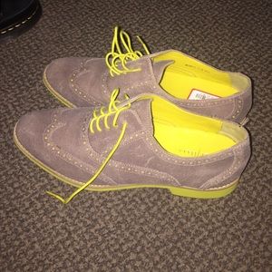 Cole Han oxfords in neon yellow an grey
