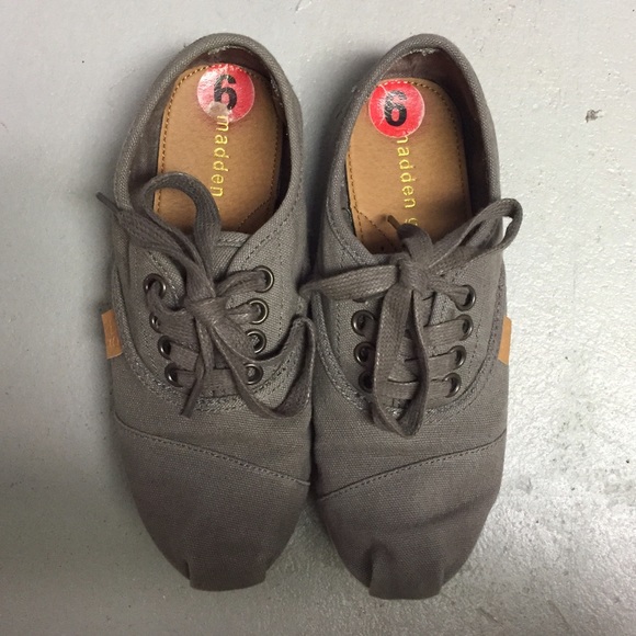 Grey madden girl shoes