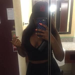 Meet your Posher, Onie