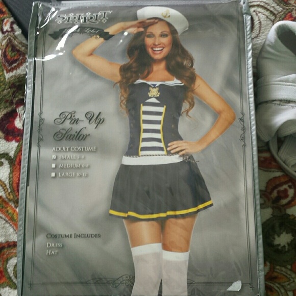 Pin up sailor Halloween costume