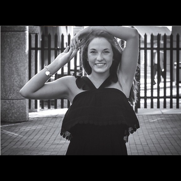 Meet your Posher, Mikayla - Picture 1 of 1