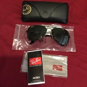 Ray Ban Authentic Aviator Grey Black Sunglasses