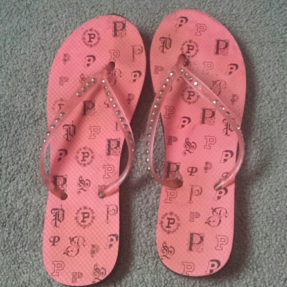 VS Pink flip flops