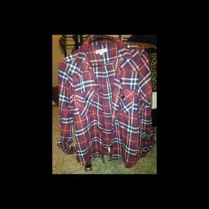 Maroon long sleeve flannel.