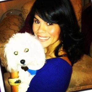 Meet your Posher, Mireya