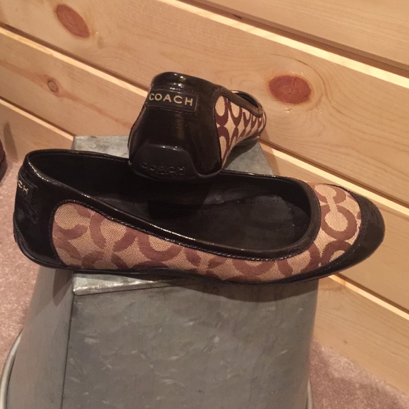 COACH brown fabric/patent leather flats