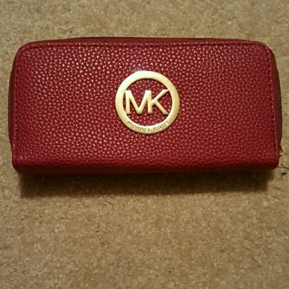Maroon themed wallet NWOT