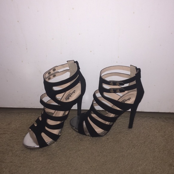 Black sexy heels!