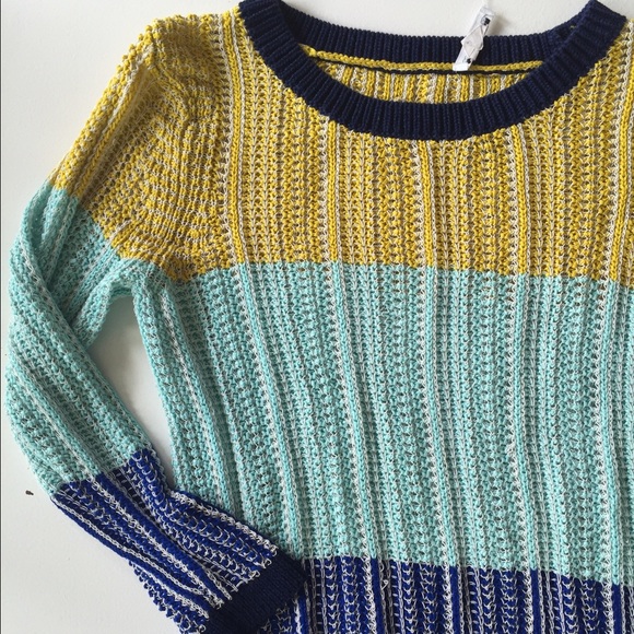 Club Monaco sweater size S