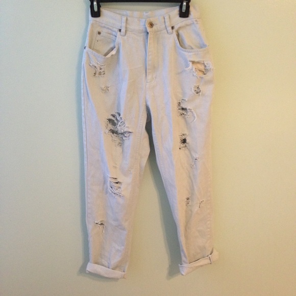 💕 high waisted mom/boyfriend jeans 💕 - Picture 2 of 4