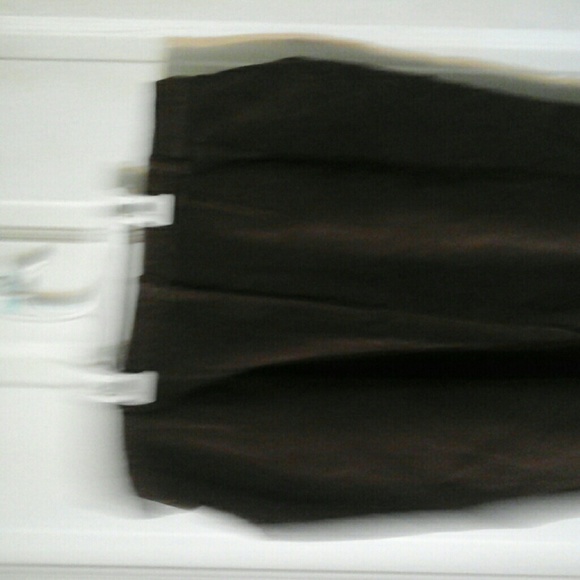 Skirt - Picture 2 of 3