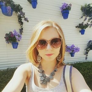 Meet your Posher, Keara