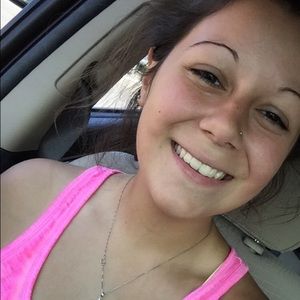 Meet your Posher, Brittany