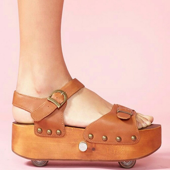 ISO JC ROLLER SANDALS - Picture 1 of 3