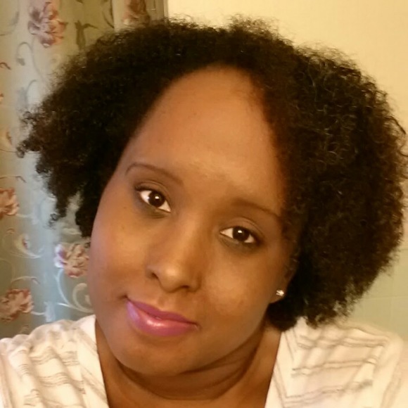 Meet your Posher, Linda