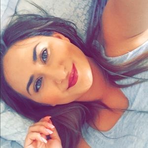 Meet your Posher, Jasmine