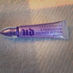 Urban Decay eyeshadow primer potion (original)