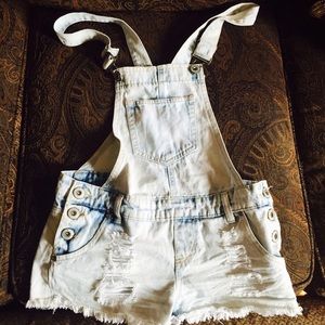 Light blue Short overalls 💙