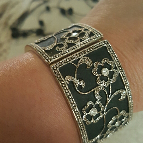 Bracelet - Picture 4 of 4