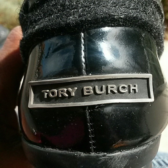 Rain shoes