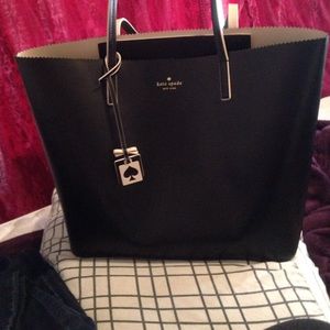 Kate spade adorable black tote