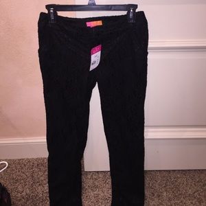 Dillard's- Catch My I black skinny jeans